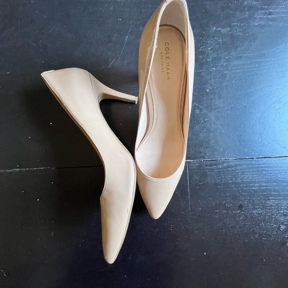Cole Haan beige patent heels, size 10. - Picture 6 of 7